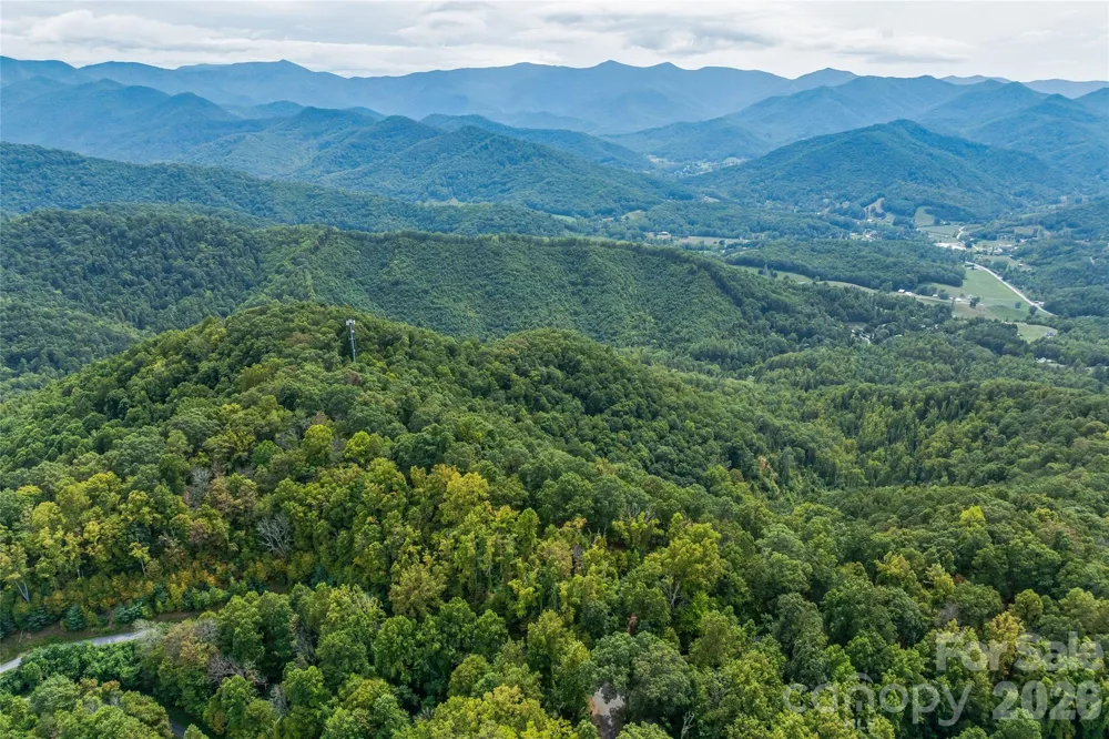 1380 Seven Glens Drive Weaverville, NC 28787