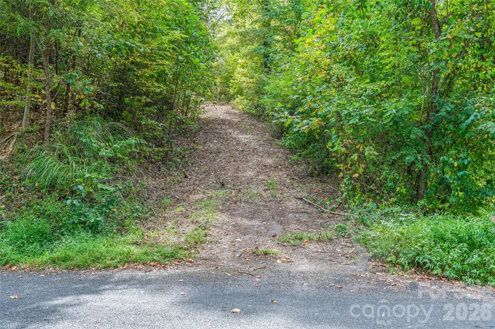 1380 Seven Glens Drive Weaverville, NC 28787