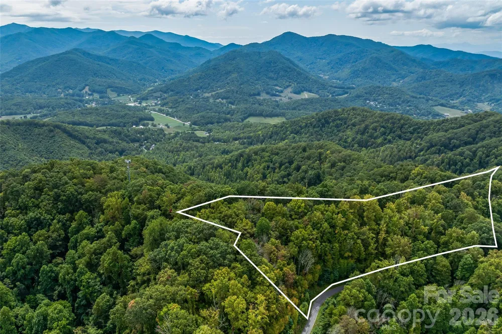 1380 Seven Glens Drive Weaverville, NC 28787