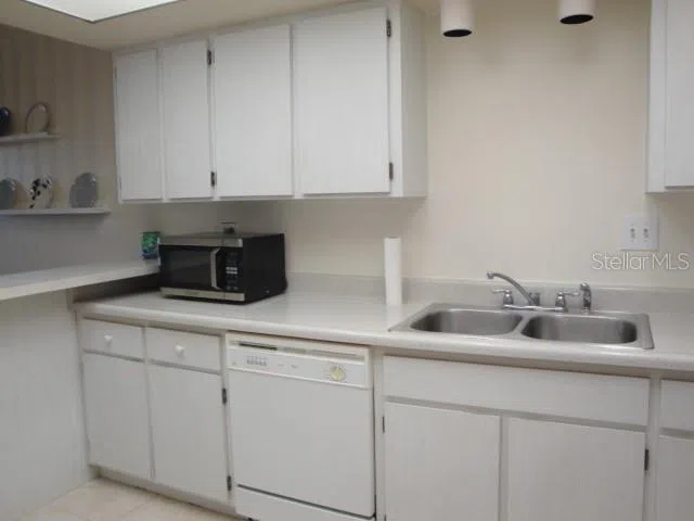 500 TREASURE ISLAND CAUSEWAY #202 Treasure Island, FL 33706