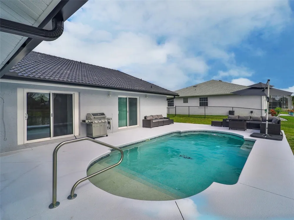 2 CEDAR COURT Palm Coast, FL 32137
