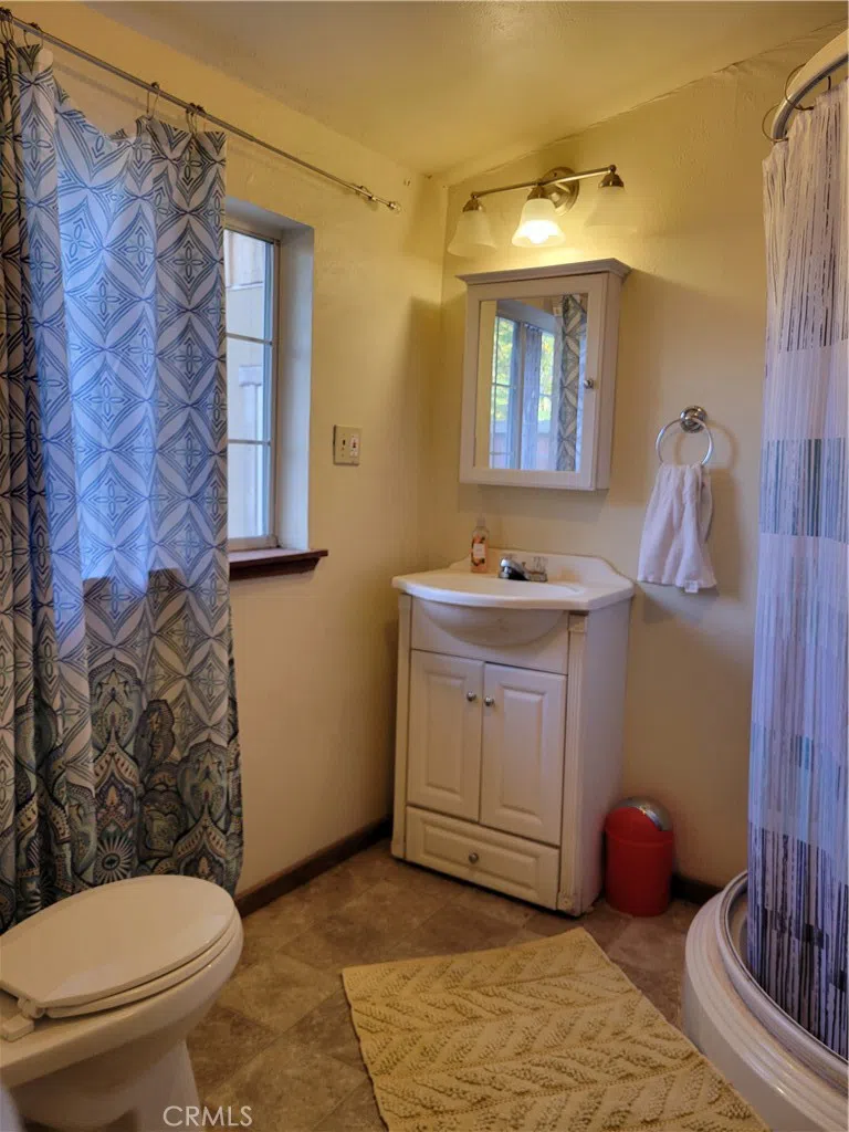 300 Bald Rock Road Berry Creek, CA 95916