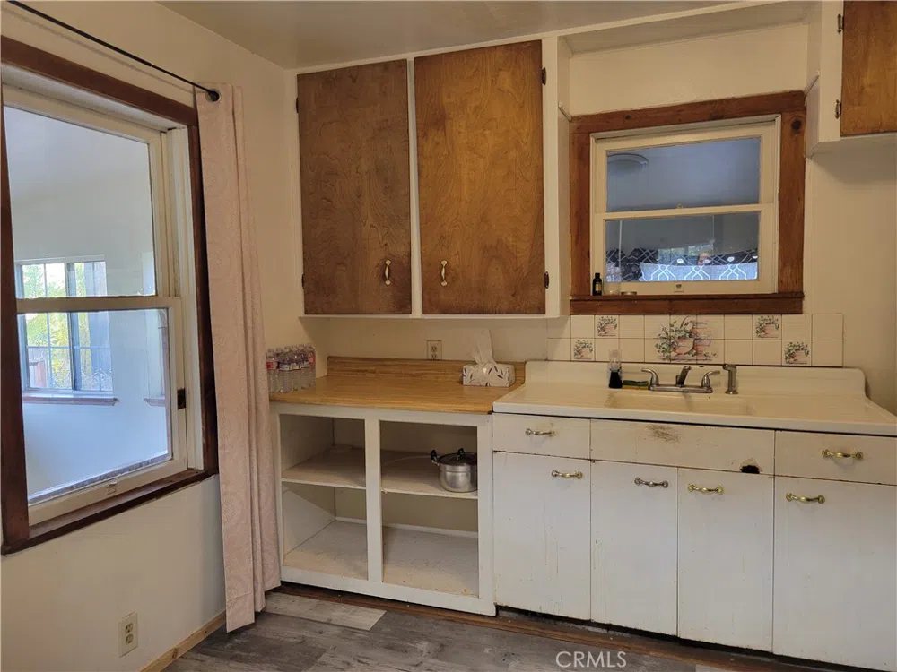 300 Bald Rock Road Berry Creek, CA 95916