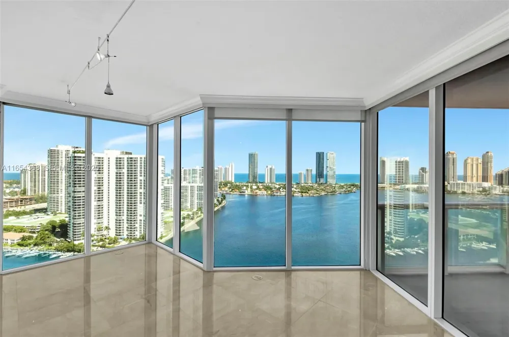 3370 Hidden Bay Dr #2708 Aventura, FL 33180