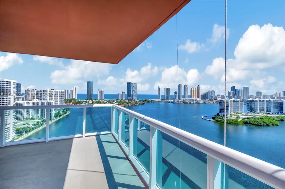 3370 Hidden Bay Dr #2708 Aventura, FL 33180