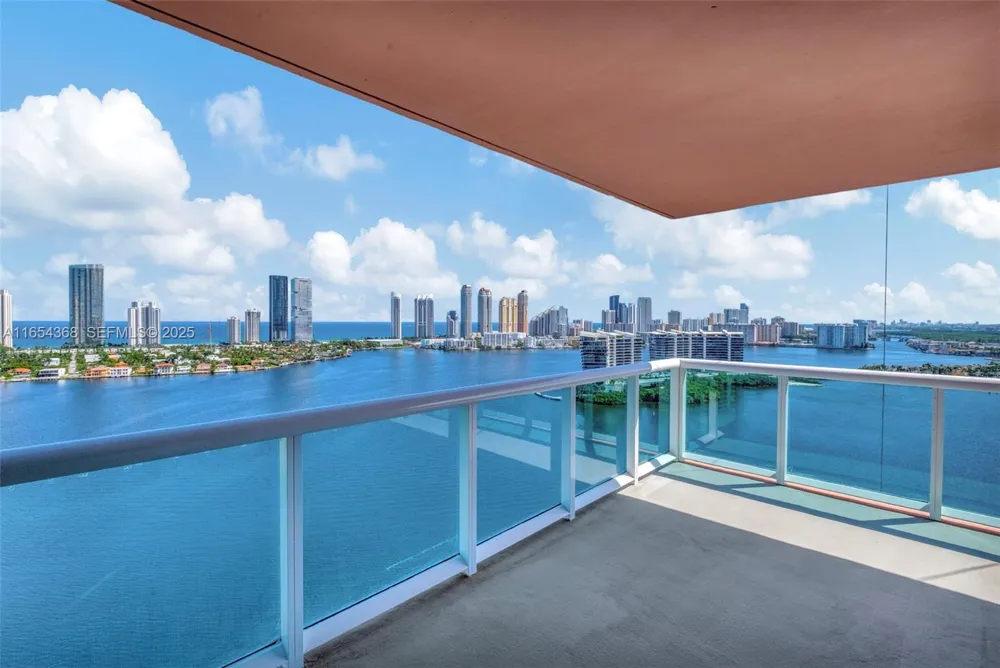 3370 Hidden Bay Dr #2708 Aventura, FL 33180