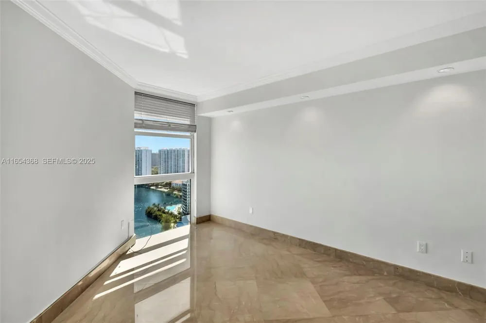 3370 Hidden Bay Dr #2708 Aventura, FL 33180