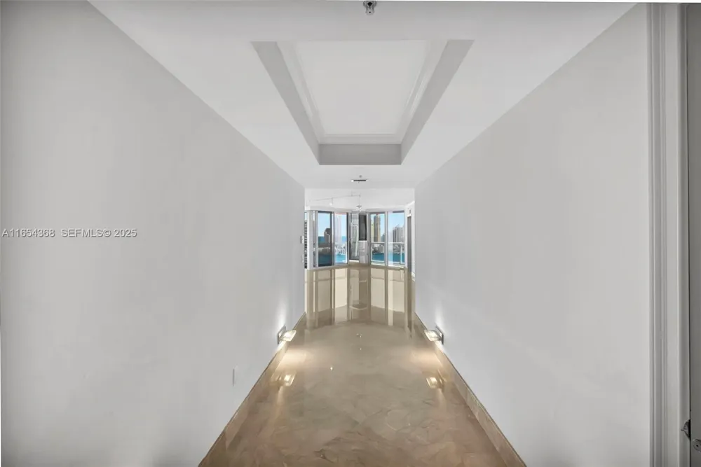 3370 Hidden Bay Dr #2708 Aventura, FL 33180
