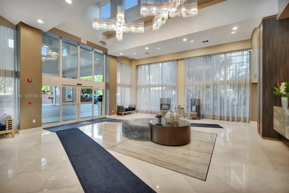 3370 Hidden Bay Dr #2708 Aventura, FL 33180