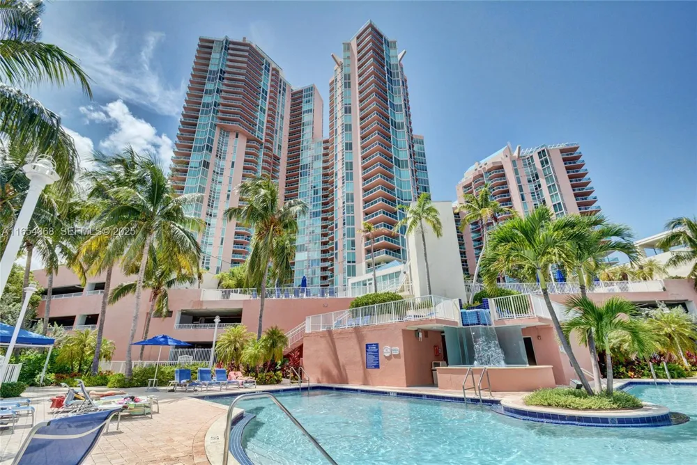 3370 Hidden Bay Dr #2708 Aventura, FL 33180