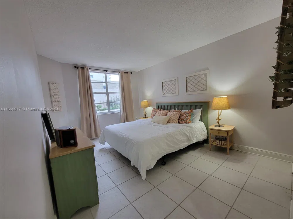 1980 S Ocean Dr #2C Hallandale Beach, FL 33009