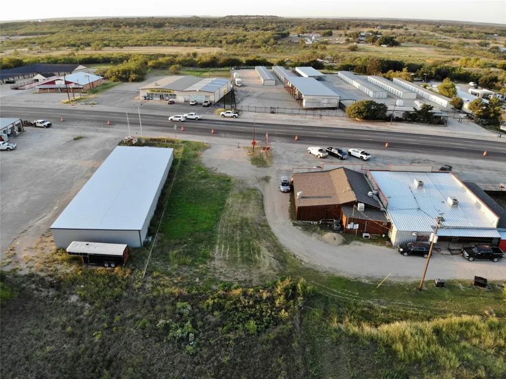 3216 W Walker Street Breckenridge, TX 76424