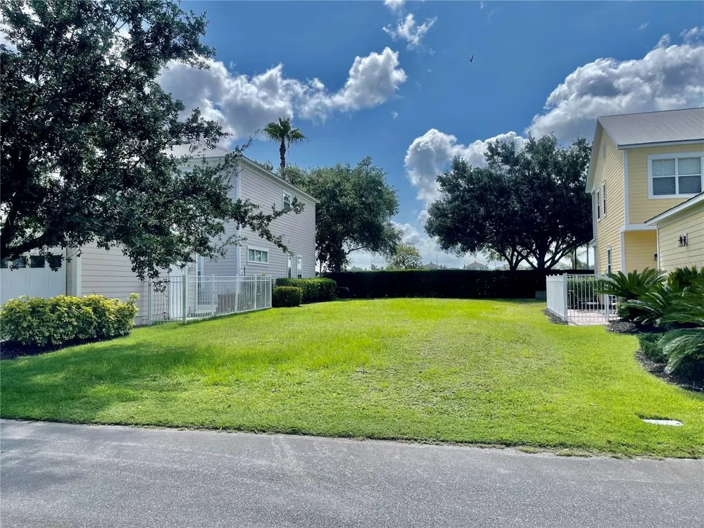 1436 REUNION BOULEVARD Reunion, FL 34747