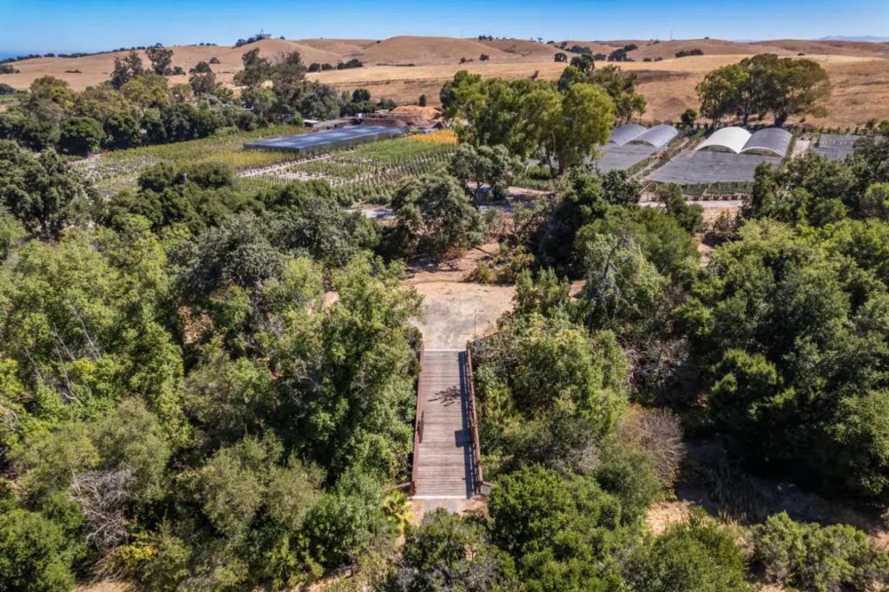 3343 Alpine Road Portola Valley, CA 94028