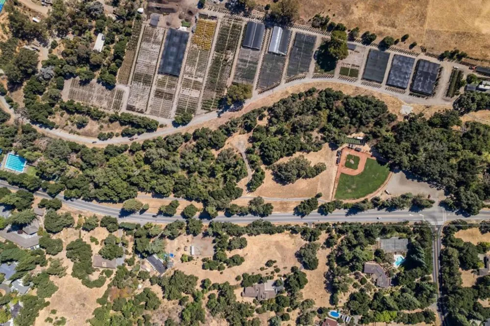 3343 Alpine Road Portola Valley, CA 94028