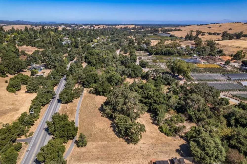 3343 Alpine Road Portola Valley, CA 94028