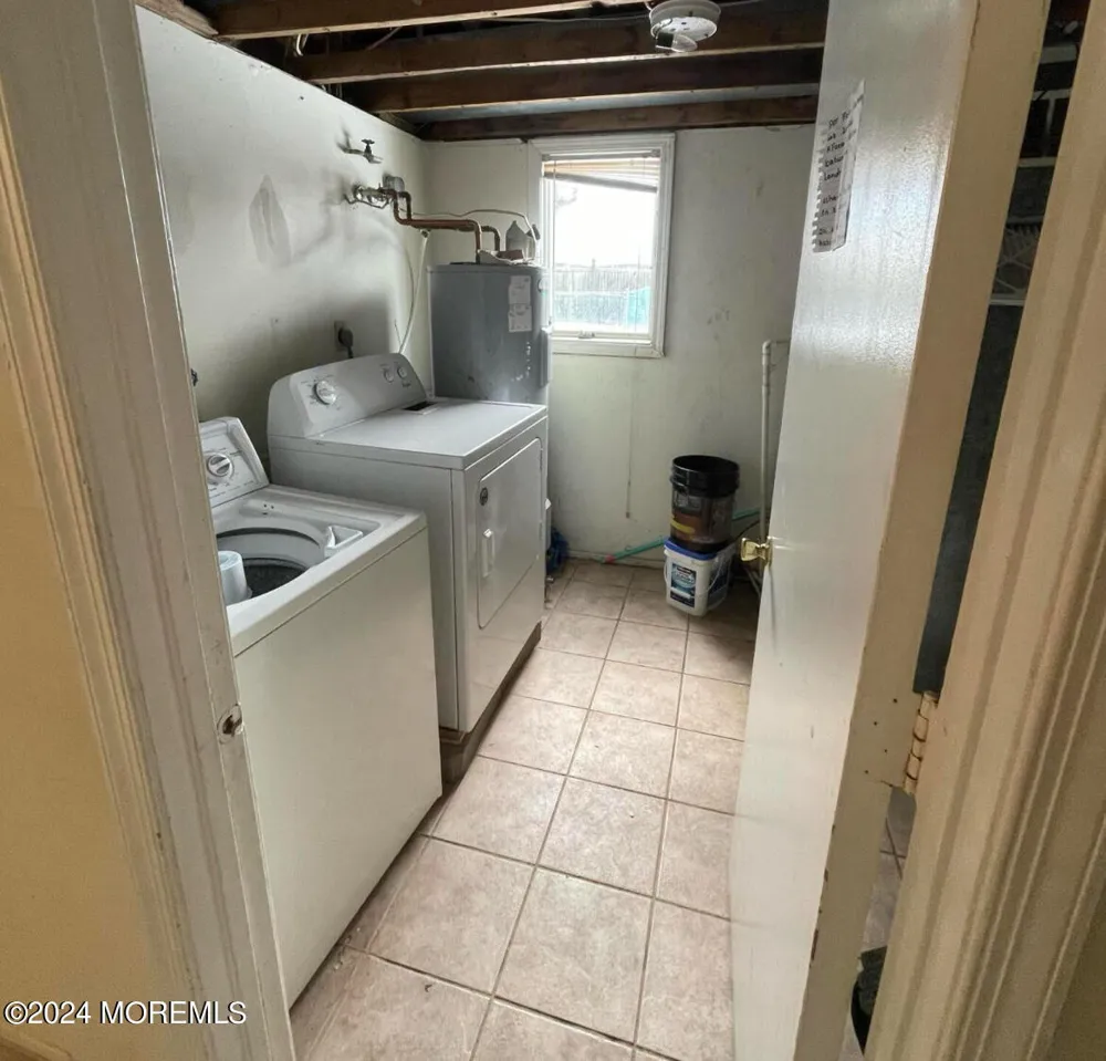 1261 Medina Road Lakewood, NJ 08701
