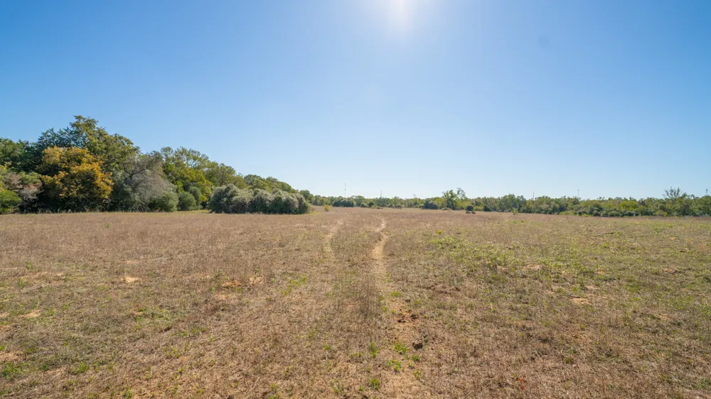 1558 Texas Street Rockdale, TX 76567