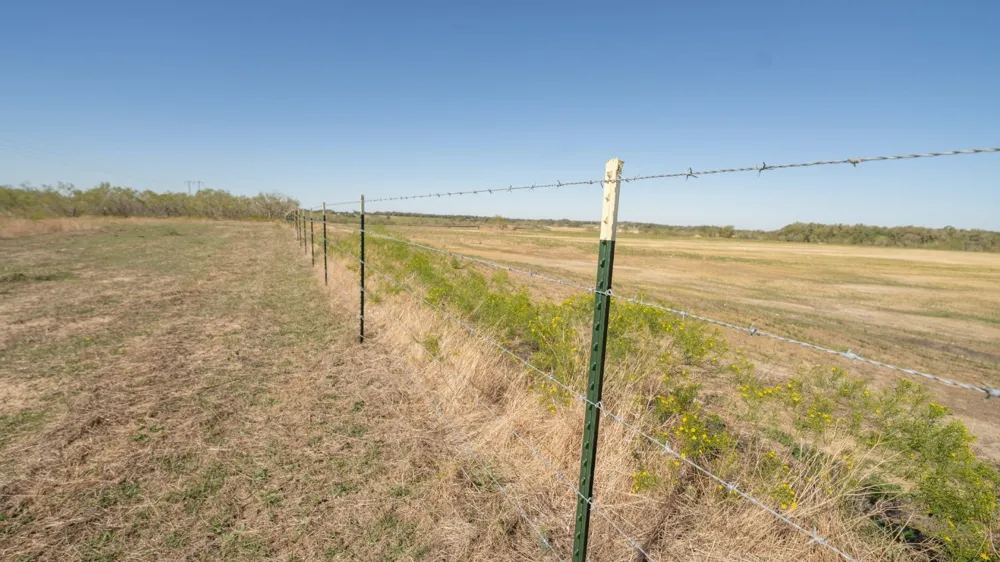 1558 Texas Street Rockdale, TX 76567