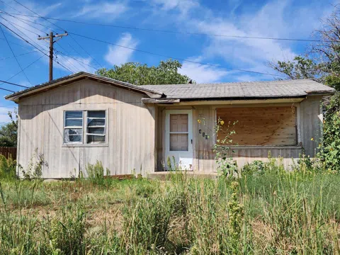 407 S Ave P