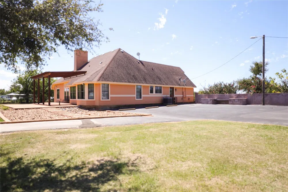 535 Upper Elgin River Road Elgin, TX 78621