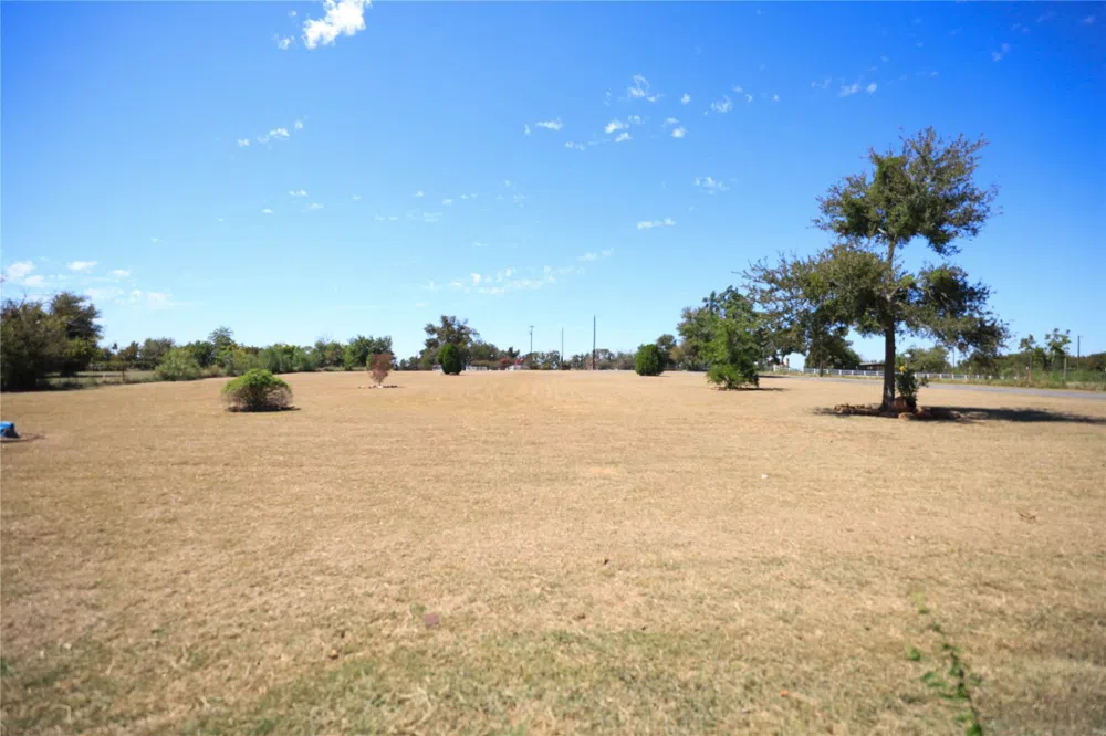 535 Upper Elgin River Road Elgin, TX 78621