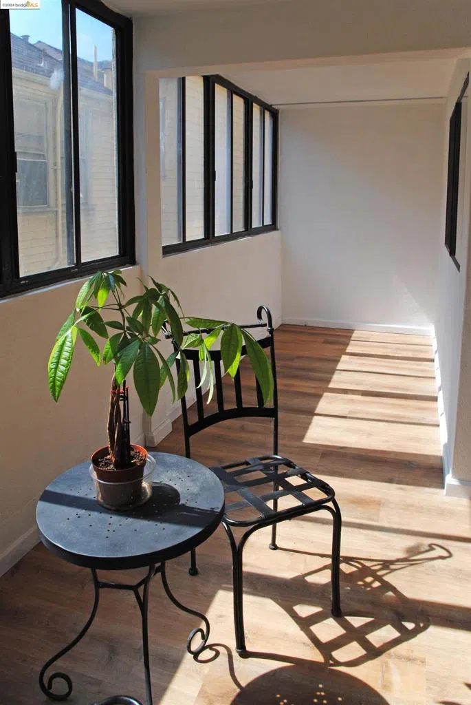 625 Madison St #107 Oakland, CA 94607