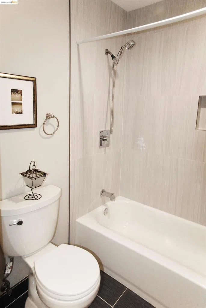625 Madison St #107 Oakland, CA 94607