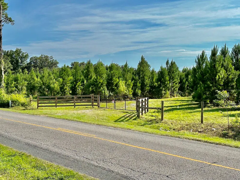 Address Not Shown Morriston, FL 32668