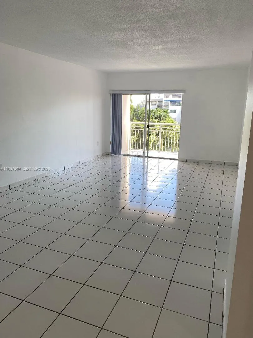 400 Kings Point Dr #328 Sunny Isles Beach, FL 33160