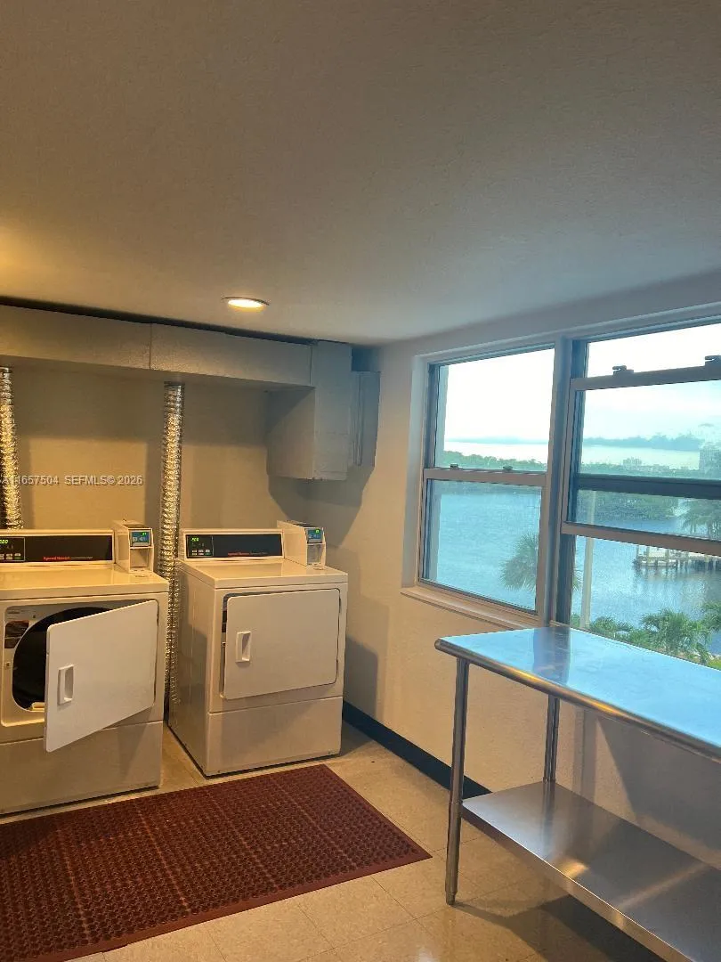 400 Kings Point Dr #328 Sunny Isles Beach, FL 33160