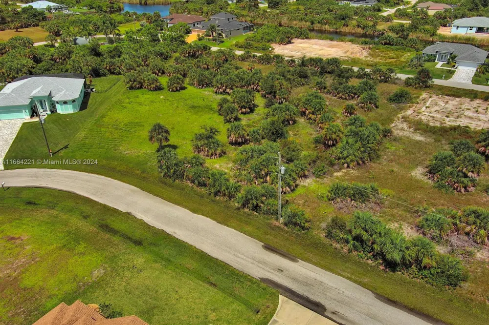10705 Rainsville St Port Charlotte, FL 33981