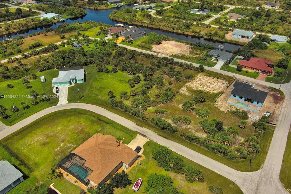 10705 Rainsville St Port Charlotte, FL 33981