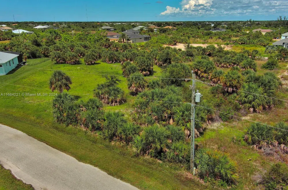10705 Rainsville St Port Charlotte, FL 33981