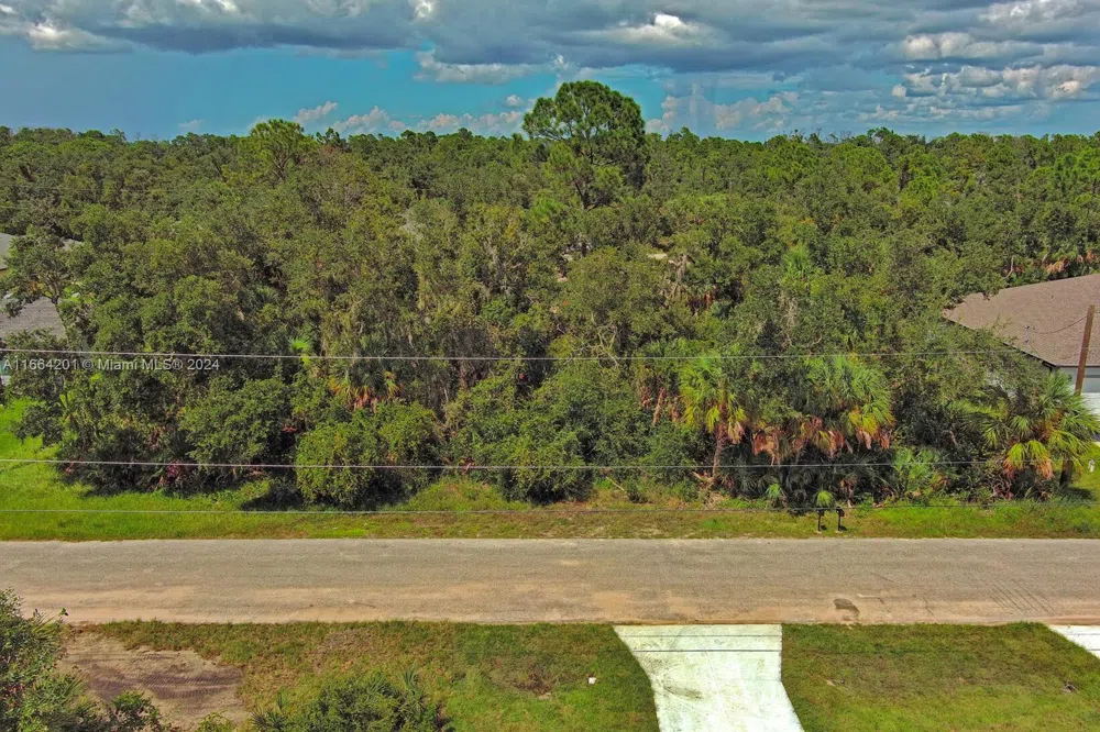 17124 Carleen Ave Port Charlotte, FL 33948