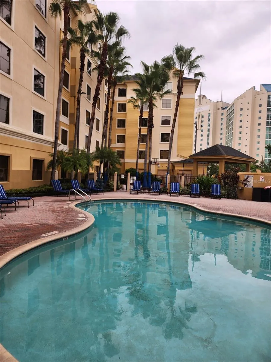 7601 CANADA AVENUE #618 Orlando, FL 32819