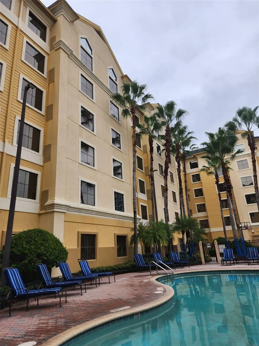 7601 CANADA AVENUE #618 Orlando, FL 32819
