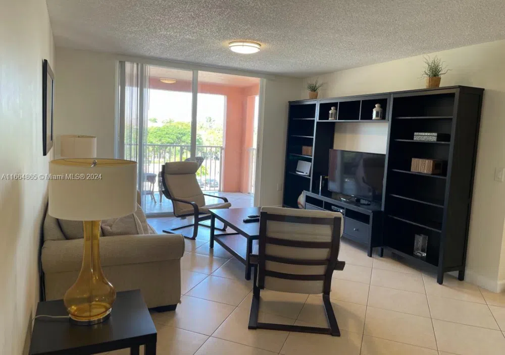 19601 E Country Club Dr #7501 Aventura, FL 33180