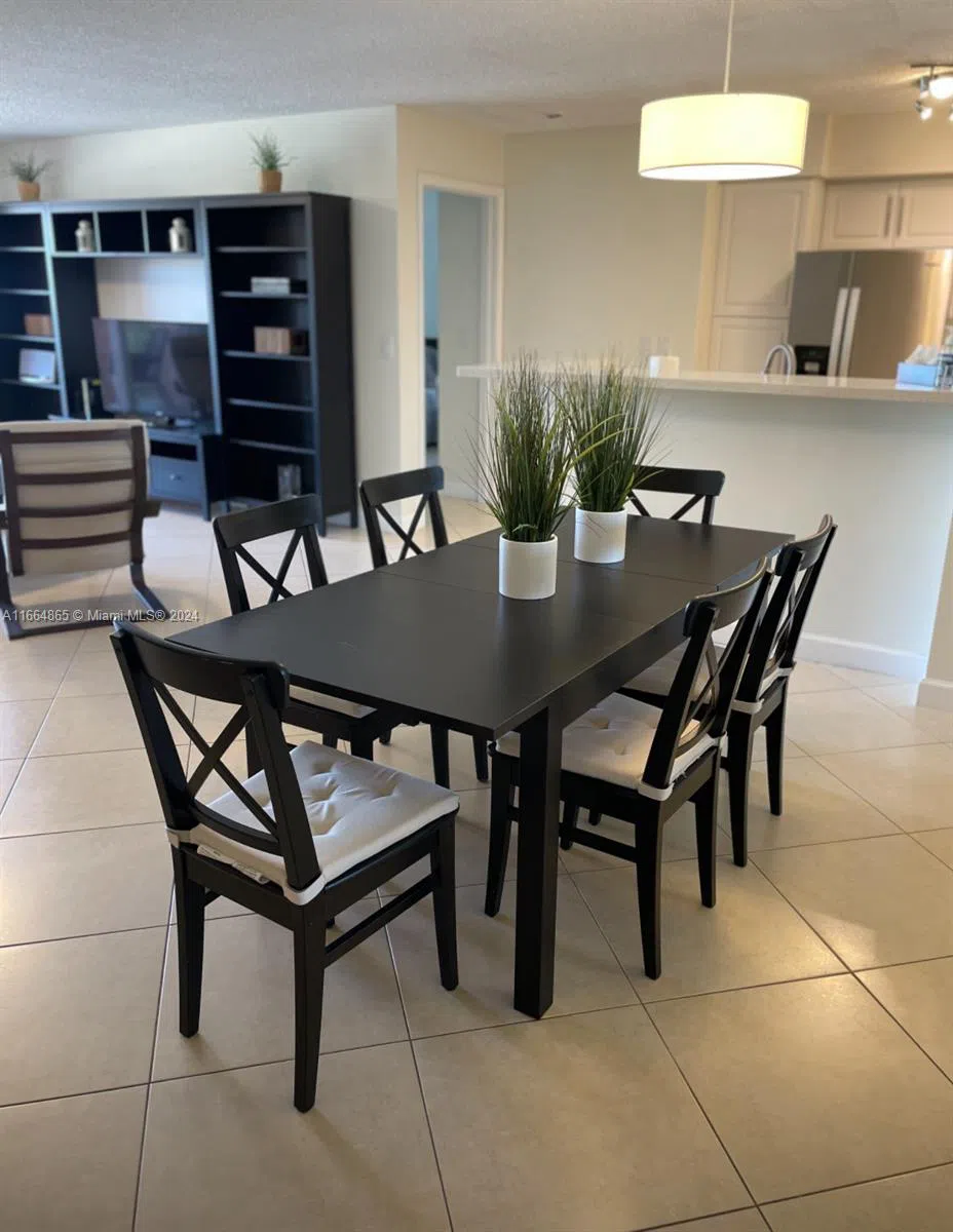 19601 E Country Club Dr #7501 Aventura, FL 33180