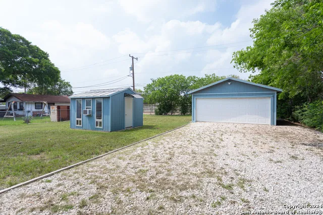 229 Weathercock Lane Windcrest, TX 78239