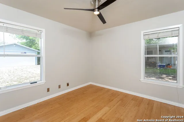 229 Weathercock Lane Windcrest, TX 78239