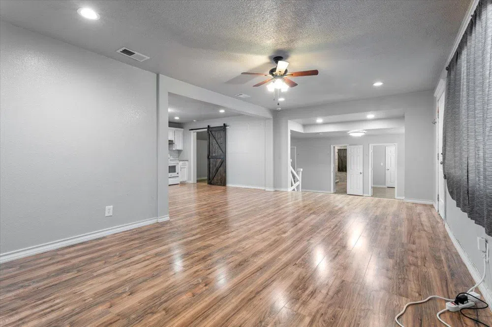 217 Ave X Levelland, TX 79336