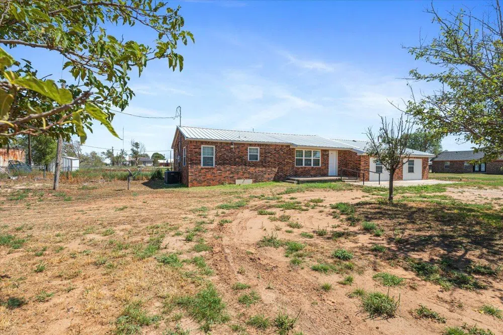 217 Ave X Levelland, TX 79336