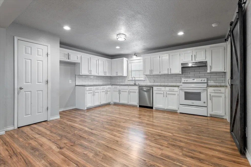 217 Ave X Levelland, TX 79336