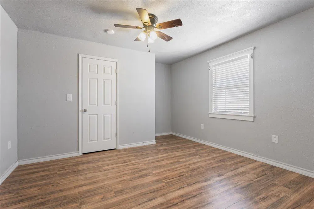 217 Ave X Levelland, TX 79336