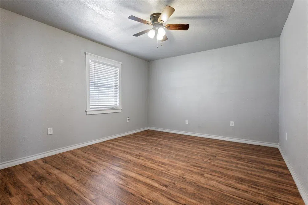 217 Ave X Levelland, TX 79336
