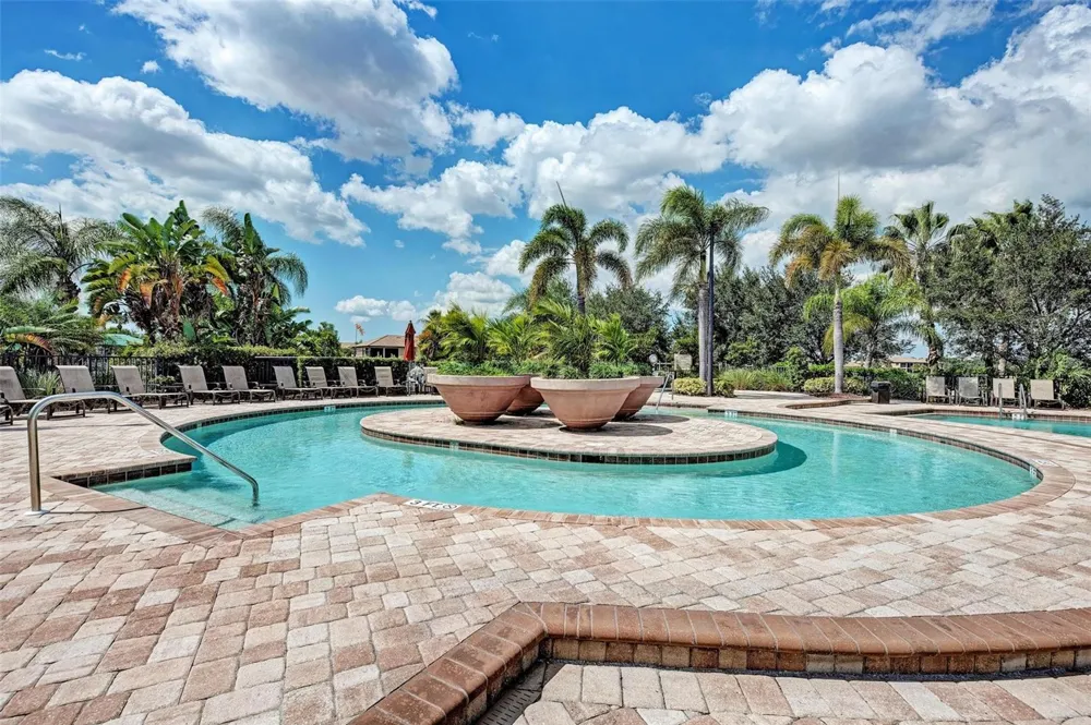 8105 GRAND ESTUARY TRAIL #404 Bradenton, FL 34212