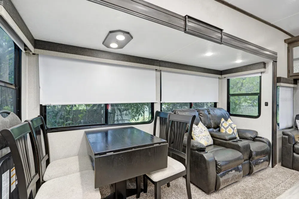 305 LINDEN DRIVE #Fifth wheel Ellenton, FL 34222