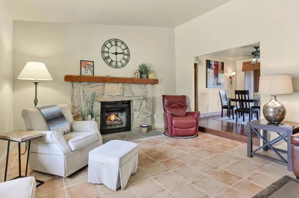 1020 Cerritos Drive Palm Springs, CA 92262