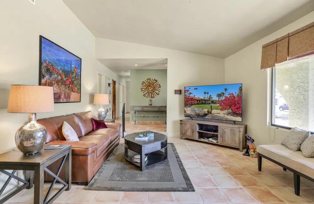 1020 Cerritos Drive Palm Springs, CA 92262